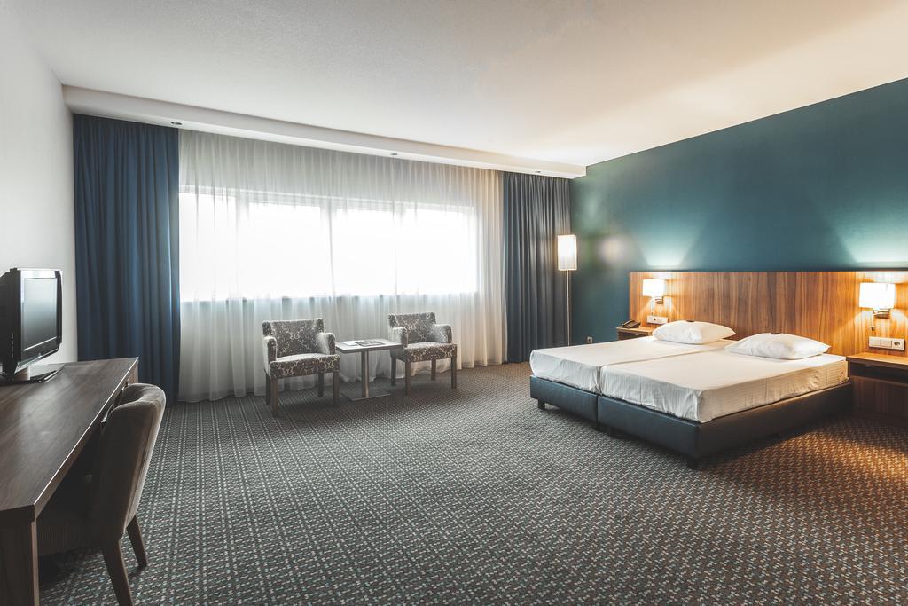Van Der Valk Theaterhotel Almelo Exterior foto