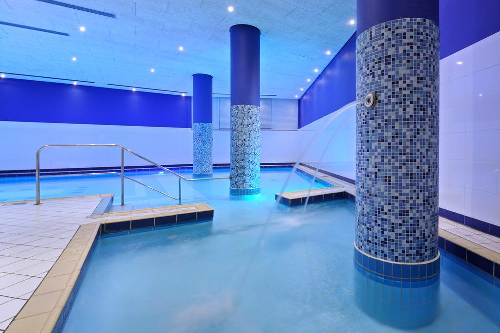 Van Der Valk Theaterhotel Almelo Exterior foto